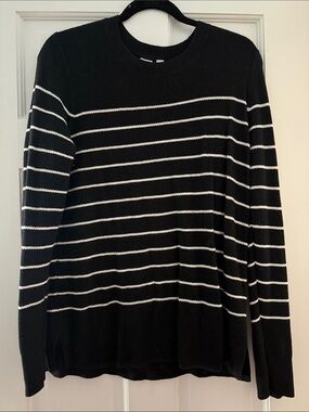 Gap Black & White Striped Crewneck Sweater